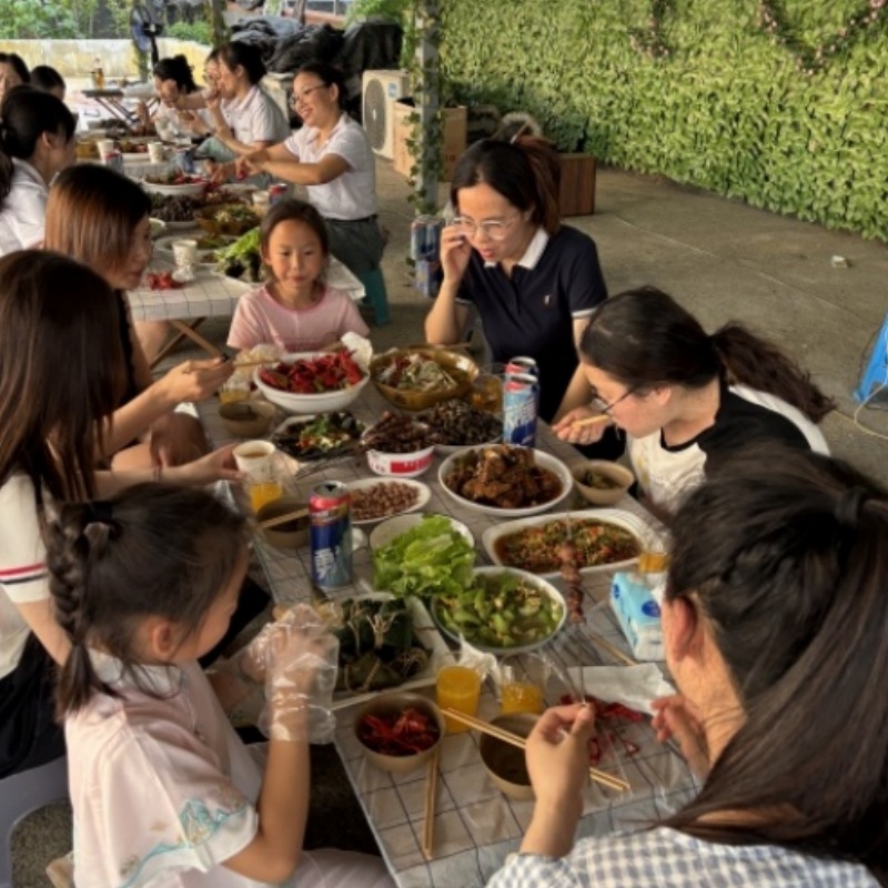 드래곤 보트 페스티벌 저녁 식사